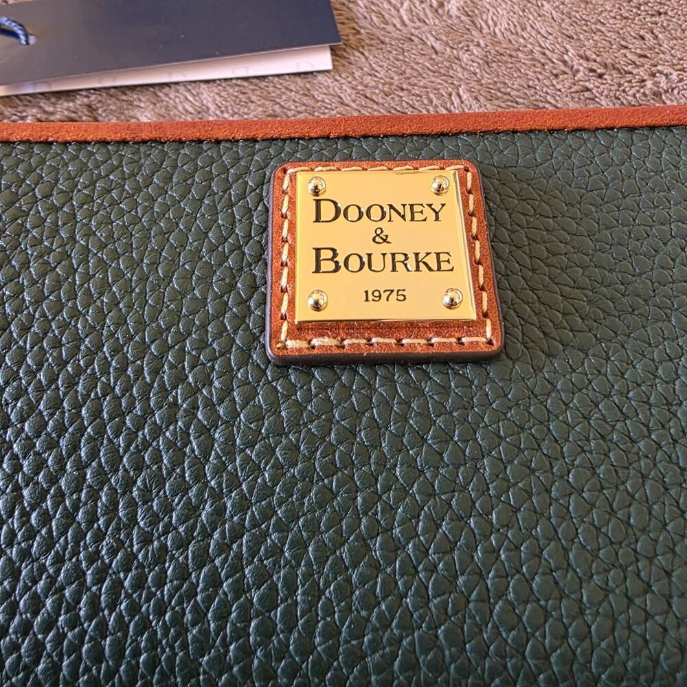 Dooney & Bourke Pebble Grain Zip Clutch Wristlet Wallet Forest Green NWT - Picture 9 of 14